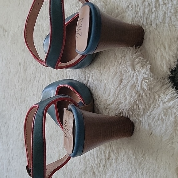 Miz Mooz Nantes Blue Pumps - Picture 4 of 8